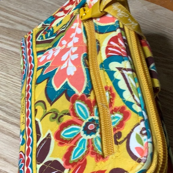 Vera Bradley Turn Lock Provençal Wallet. - Picture 5 of 10